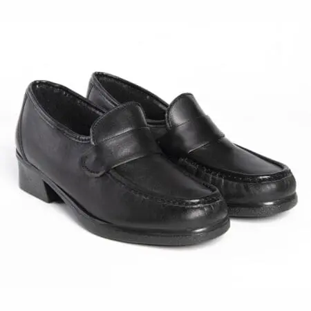 Comfortable black loafer for women, model 5226 V2