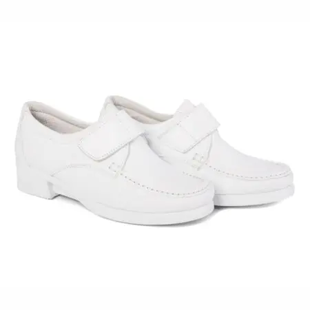 Pair of comfortable women's shoes with velcro fastening, white colour, model 5235 Mayo V2