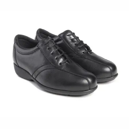 Pair of Oxford shoes with special width, in black, model 6112-H V2