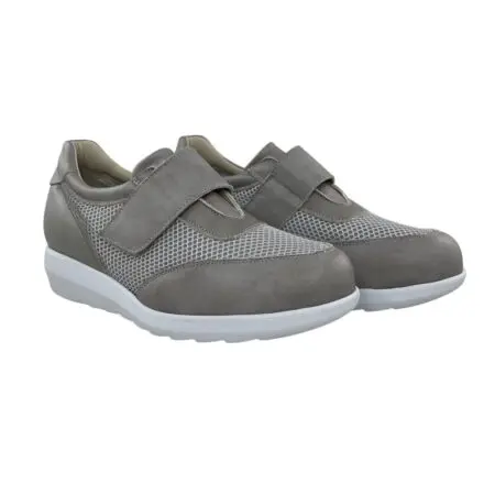 Women's comfortable trainers with mesh and velcro fastening, pearl colour, model 7919-G V2