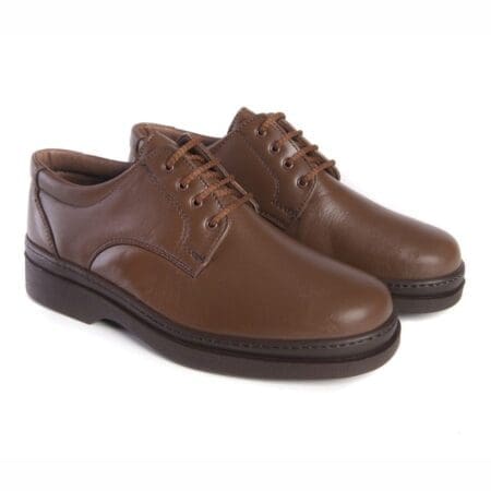Pair of comfortable men's Blucher type shoes, with laces and special width, brown colour, model 5054 V2