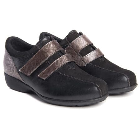 Pair of women's casual sneakers with extra wide last and velcro fastening, black, model 6487 V2