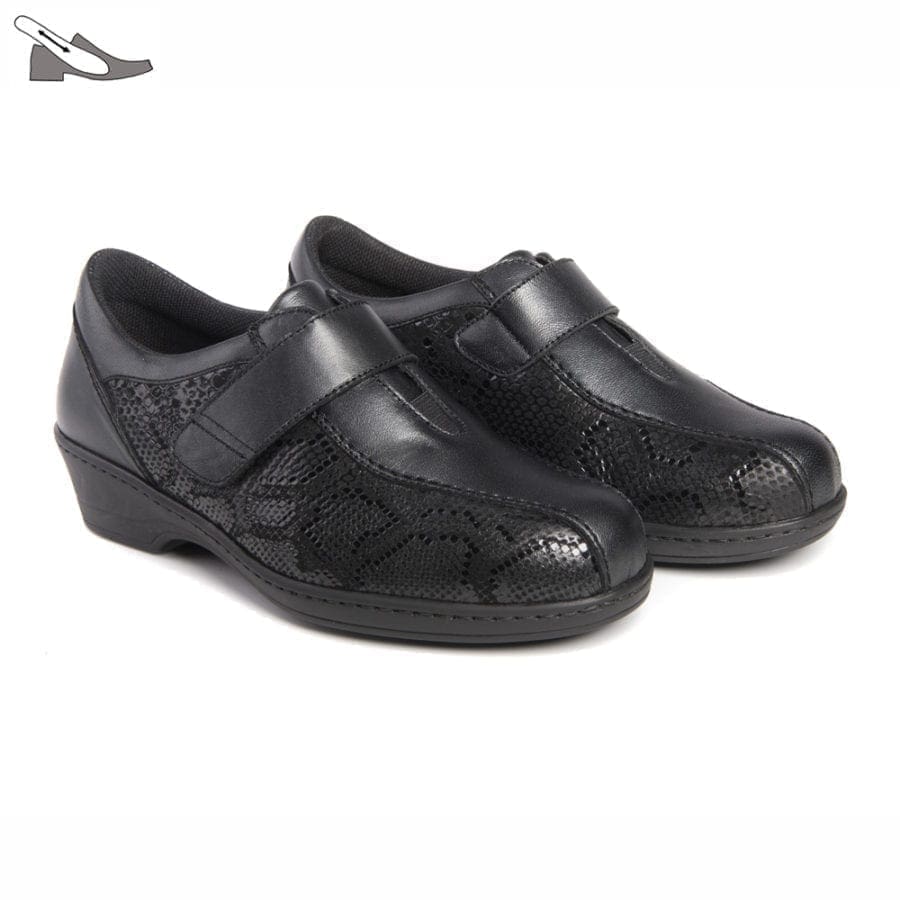 Pair of comfortable women's shoes with special XXL width and velcro fastening, model 7371 V2
