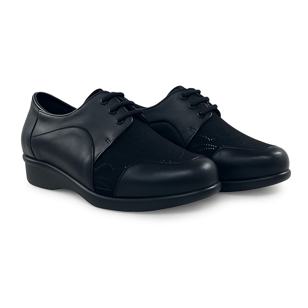 Women's comfortable black lace-up shoes, specially designed for foot pain (bunions, claw toes and other ailments), model 8418, Pinoso's
