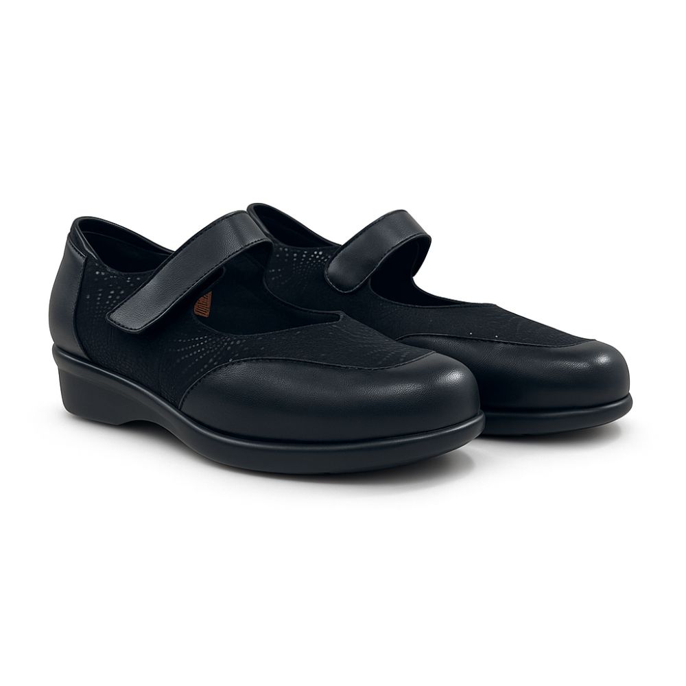 Merceditas mujer color negro piel y tejido flexible - zapato cómodo con cierre velcro y plantilla viscoelástica 5 mm, modelo 8421 marca Pinosos