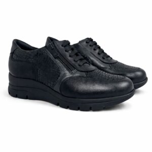 Pinoso’s 8312-H extra wide women shoe in reptile embossed leather with lace-up closure and side zipper for sensitive feet