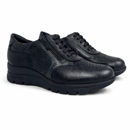 Zapato deportivo mujer ancho especial con cremallera lateral en piel negra grabada modelo 8312-H marca Pie diabético by Pinosos