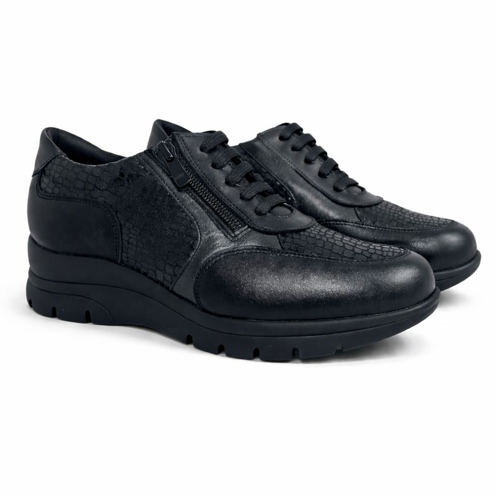 Zapato deportivo mujer ancho especial con cremallera lateral en piel negra grabada modelo 8312-H marca Pie diabético by Pinosos